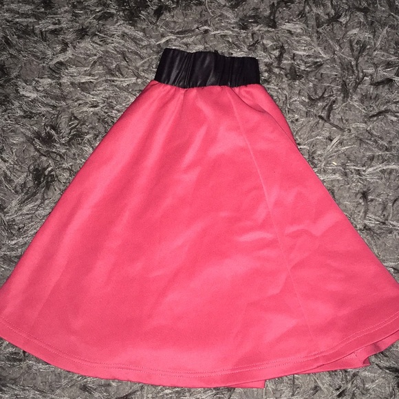 Pink skirt - Picture 4 of 4